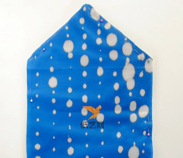 布艺手拿化妆包DIY教程与广告设计指南